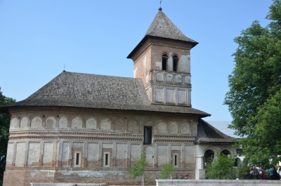 Sfânta Treime - hramul mănăstirii Strehaia