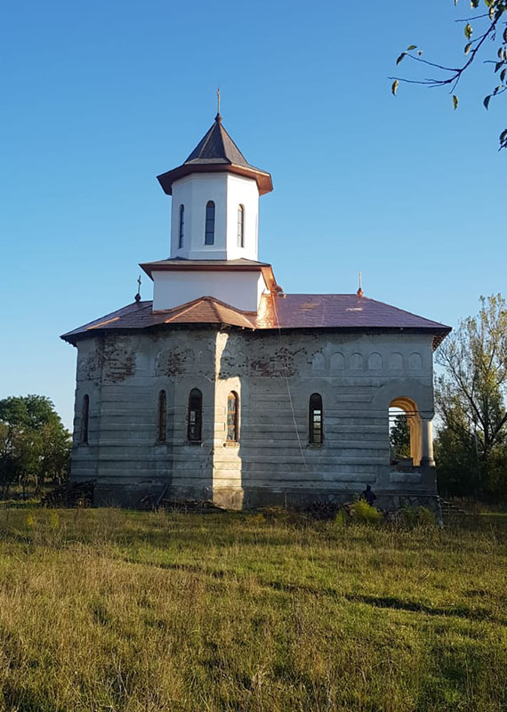 biserica mentii din fata