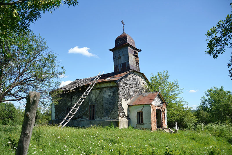 biserica dumbrava de jos
