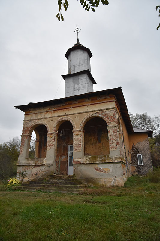 biserica peri
