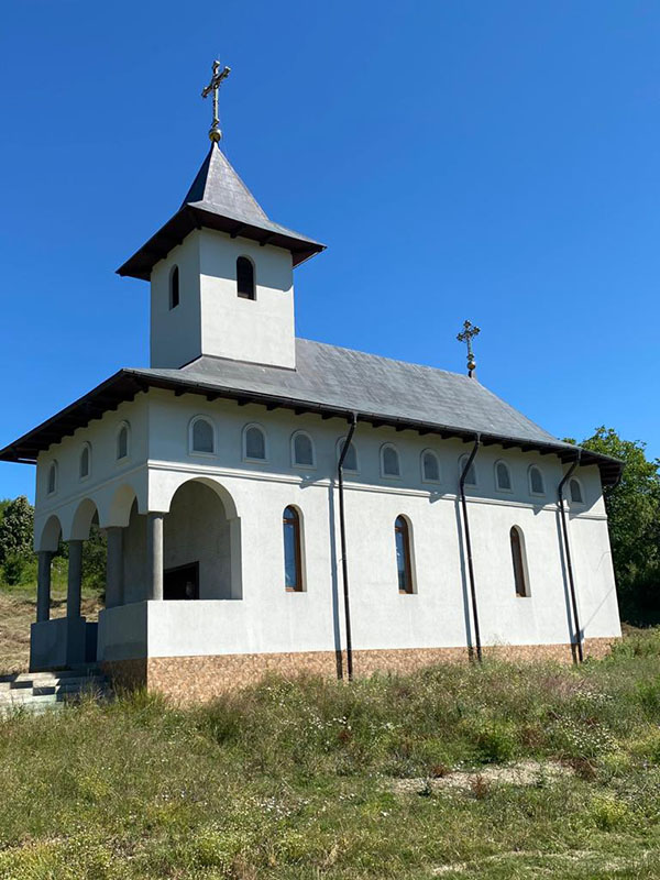 biserica salatruc sf ioan cel nou