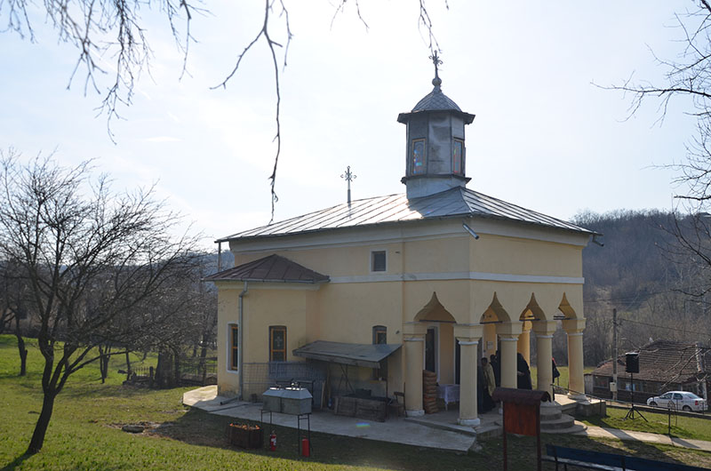 biserica smadovita
