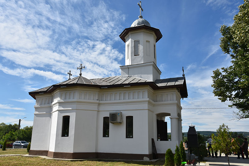 biserica butoiesti