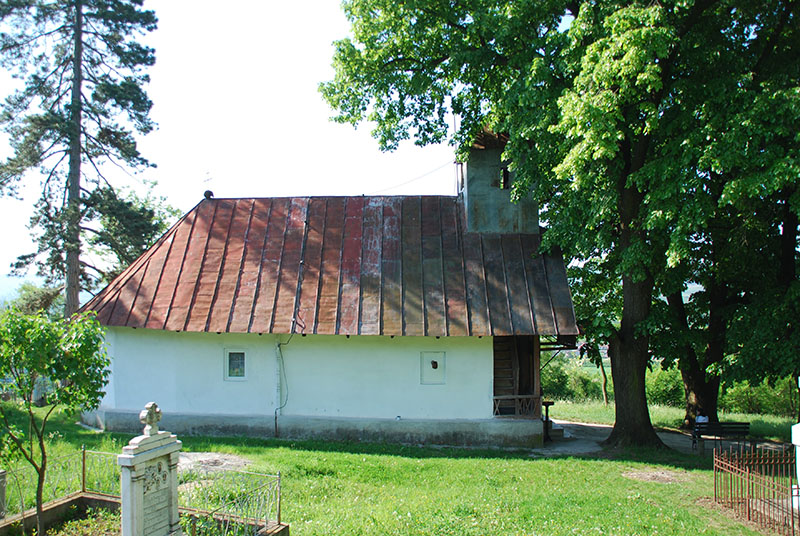 biserica veche butoiesti