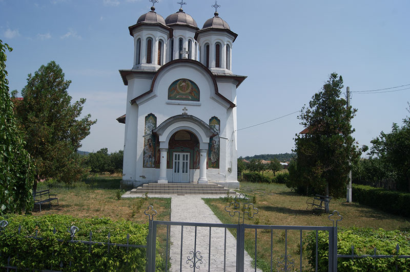 biserica-rogova.jpg