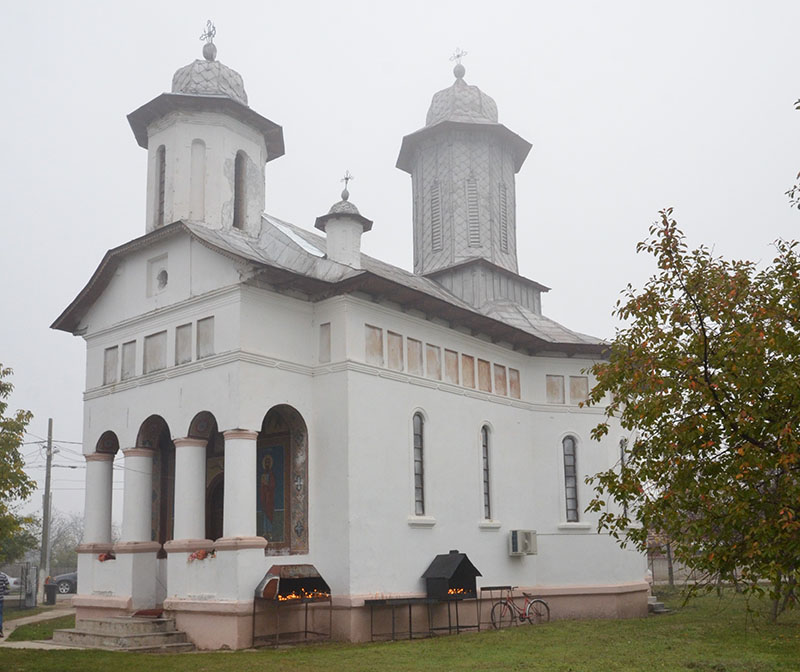 biserica vrata