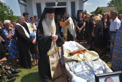 Părintele Nicolae Prună a fost condus pe ultimul său drum