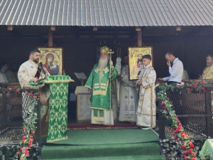 Mănăstirea Cerneți și-a serbat cu anticipație hramul