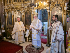 Nașterea Sfântului Ioan Botezătorul prăznuită prin Liturghie arhierească la Biserica Grecescu