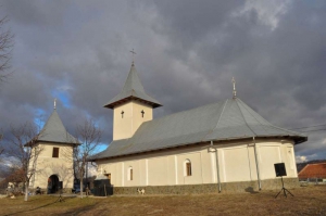 Slujbă cu arhiereu la parohia mehedinţeană Godeanu