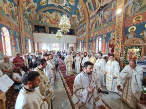 Biserica „Sfântul Dorotei din Gaza&quot; din localitatea Șimian, județul Mehedinți și-a cinstit ocrotitorul spiritual duminică, 7 august 2022