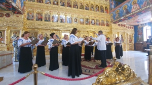 Zi specială pentru credincioşii care au participat la Sfânta Liturghie în Catedrala Episcopală cu ocazia praznicului Acoperământului Maicii Domnului