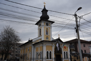 Liturghie Arhierească la Parohia "Adormirea Maicii Domnului" - Maioreasa