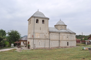 De praznicul Pogorârii Duhului Sfânt Preasfinţitul Părinte Nicodim va sluji la Mănăstirea Cerneţi