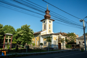 Duminică, comunitatea parohiei Maioreasa se va bucura de prezenţa Preasfinţitului Nicodim