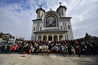Slujiri arhiereşti la Catedrala Episcopală în noaptea dintre ani şi de praznicul Tăierii Împrejur a Mântuitorului