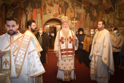 Slujbă arhierească și sfințire de clopot la Mănăstirea Strehaia