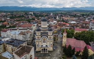 În Duminica Tomei, Preasfinţitul Părinte Nicodim va sluji la hramul Catedralei Episcopale din Caransebeş