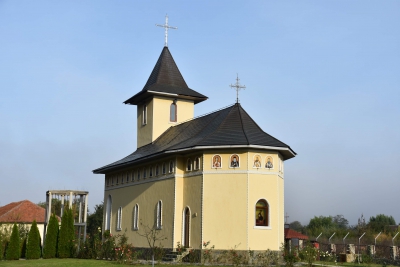 Binecuvântarea casei parohiale din satul Lunca Banului, parohia Slătinic, protopopiatul Strehaia
