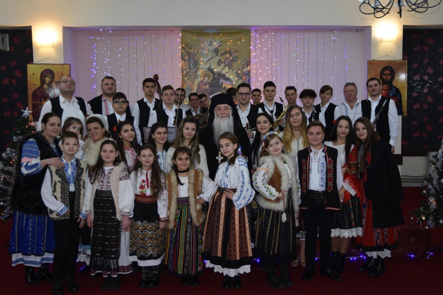 Orchestra Cetinița și Grupul vocal Cetinița au colindat la Centrul Cultural-Misionar Sfântul Ioan Gură de Aur