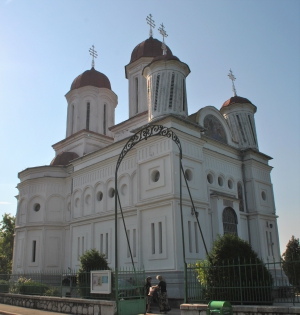 Slujbă cu arhiereu la ctitoria boierului Grecescu