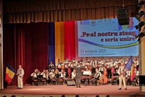 Spectacol folcloric extraordinar sub genericul „PE-AL NOSTRU STEAG E SCRIS UNIRE” susținut de Corul „Kinonia” alături de Orchestra Ansamblului „Izvoraşul”, în cinstea zilei Unirii Principatelor Române