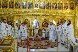 Slujbă arhierească la Catedrala Episcopală în Duminica a III-a a Marelui Post