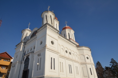 Erarhul mehedinţenilor va sluji la Hramul bisericii Grecescu