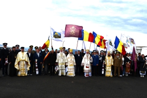 Douăzeci de ani de rugăciune și nevoință la Crucea-monument de pe Muntele Mic