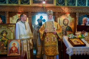 Credincioșii parohiei Pristol au un nou preot paroh