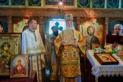 Credincioșii parohiei Pristol au un nou preot paroh