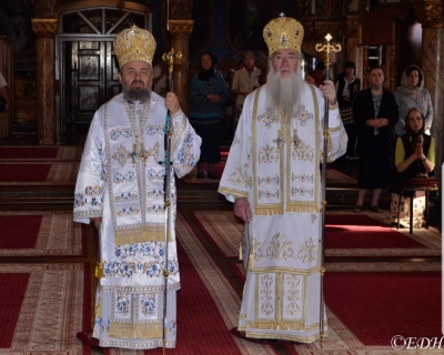 Preasfințitul Părinte Nicodim prezent la manifestările prilejuite de aniversarea festivă a 10 ani de la înființarea Episcopiei Devei și Hunedoarei