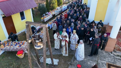 În Duminica a XVII-a după Rusalii, biserica cu hramul „Sf. Ioan Botezătorul” a parohiei Pădina Mare a fost resfinţită