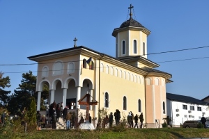 Sfântul Apostol Andrei - hramul bisericii din cartierul "Aluniș"