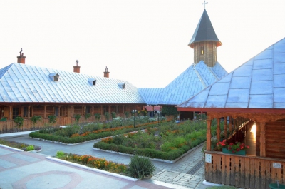Zi de hram pentru Mănăstirea Sfânta Ana din municipiul Orşova