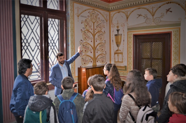 Episcopia Severinului a gazduit cercul de istorie Amicii Istoriei