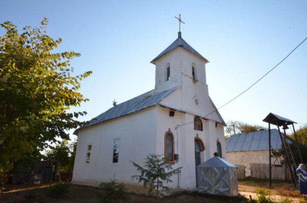Slujire arhierească în localiateta Şiroca de praznicul Înălţării Domnului