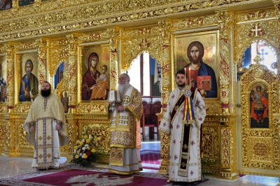 Duminica Sfintei Cruci - Slujbă arhierească la Catedrala Severineană