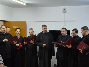 Colindul – dar de suflet la instituțiile sociale din Drobeta-Turnu Severin