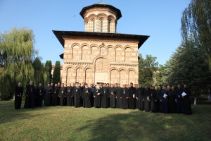 Preasfinţitul Nicodim a participat la festivitatea de absolvire a cursurilor clericale pentru Definitivat și Gradul al II-lea, Promoția 2023