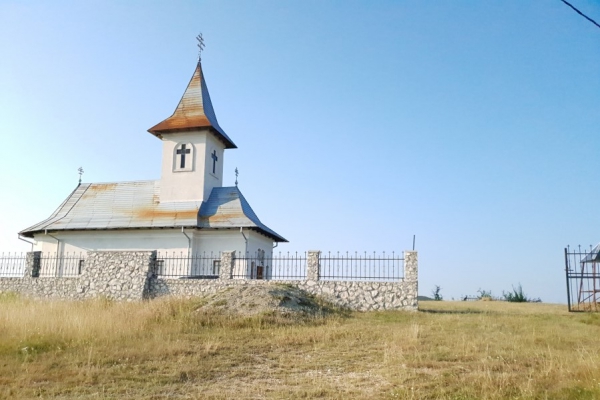 Vreme de praznic pentru biserica Schitul de Sus