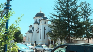 Preasfințitul Părinte Nicodim a săvârșit Sfânta Liturghie la Parohia „Sfânta Cuvioasă Parascheva” din Strehaia