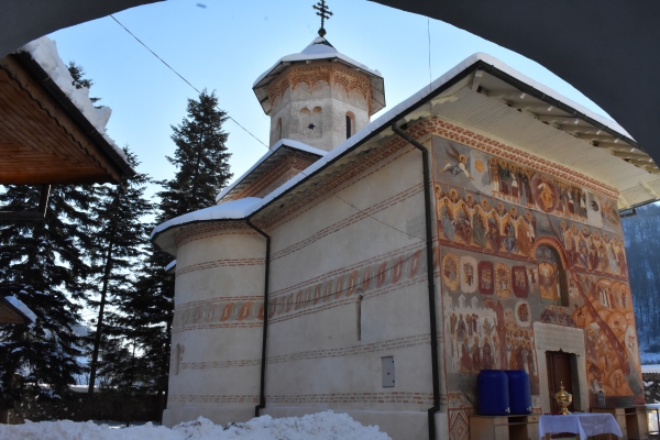 Binecuvântare arhierească la început de primavară pentru obştea Sfintei Mănastiri Topolniţa