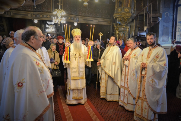 Slujbă arhiereasca la biserica Maioreasa din Drobeta Turnu Severin