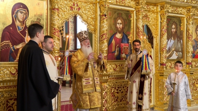 Slujire arhierească în Duminica dinaintea Naşterii Domnului, la Catedrala Episcoplă din Severin
