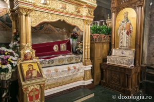 Preasfinţitul Nicodim participă la Iaşi la praznicul Sfintei Cuvioase Parascheva