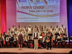 Spectacol folcloric extraordinar sub genericul „HORA UNIRII - ŢARA MEA DE DOR” susținut de Corul „Kinonia” alături de Orchestra Ansamblului „Izvoraşul”, în cinstea zilei Unirii Principatelor Române