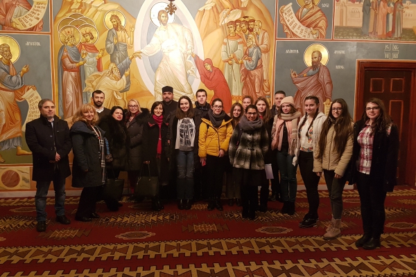 Elevii câştigători ai Olimpiadei de Religie au fost premiaţi la sediul Episcopiei Severinului şi Strehaiei