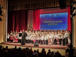 Corul Kinonia a susţinut duminică tradiţionalul concert de Crăciun pentru publicul iubitor de tradiţii din municipiul Drobeta Turnu Severin