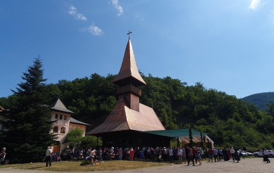 Duminica Sfinților Români – Hramul de vara al Mănăstirii Vodița